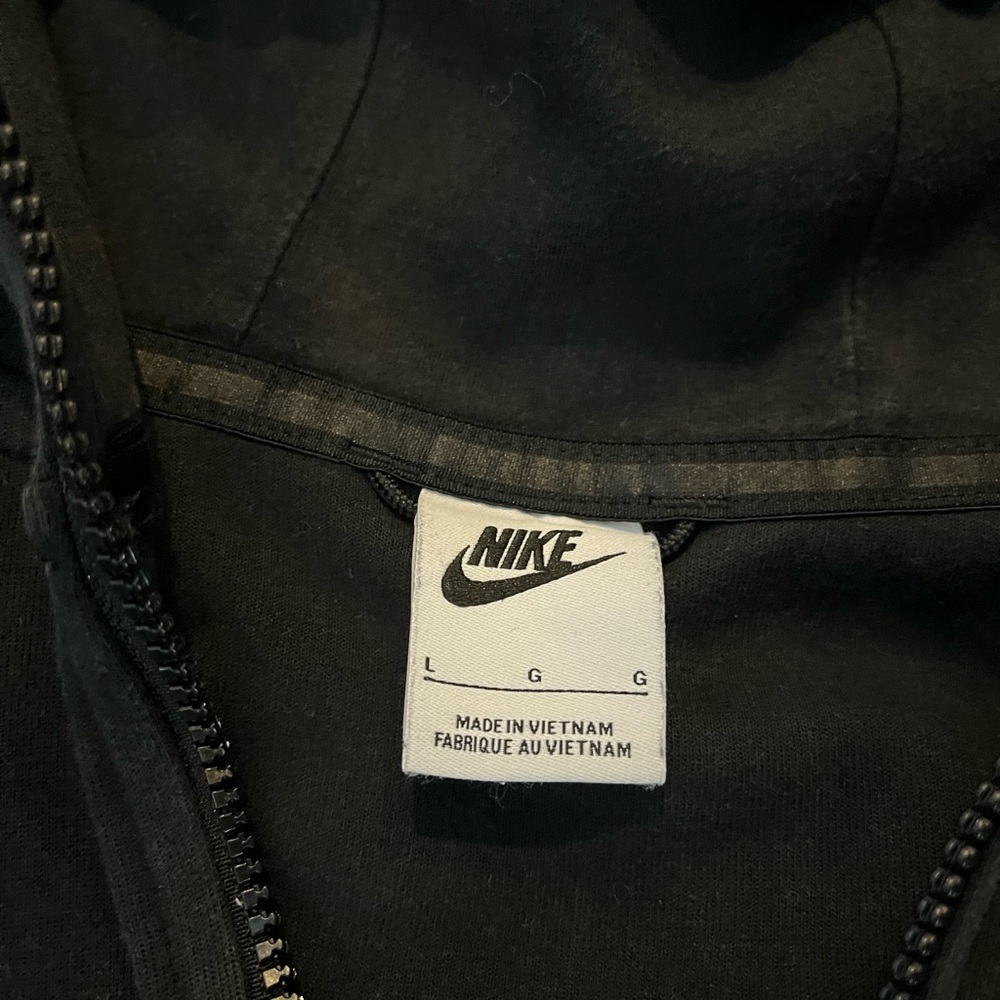 Boys Large Black Nike Tech